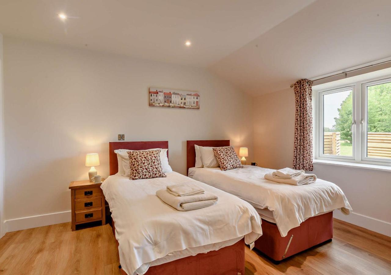 Roosters Rest Villa Beccles Bagian luar foto