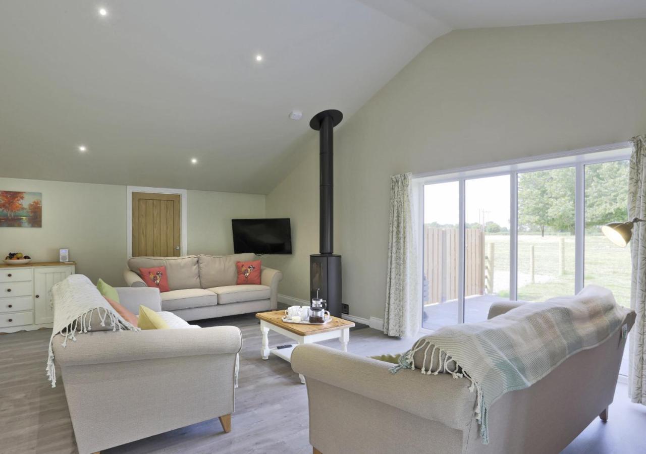 Roosters Rest Villa Beccles Bagian luar foto